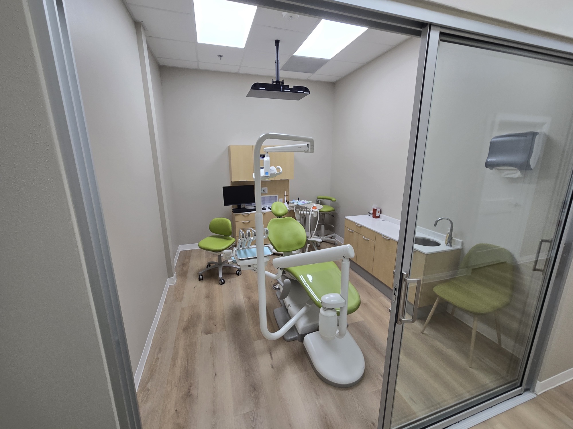 Pediatric dental treatment room at Turtle Bay